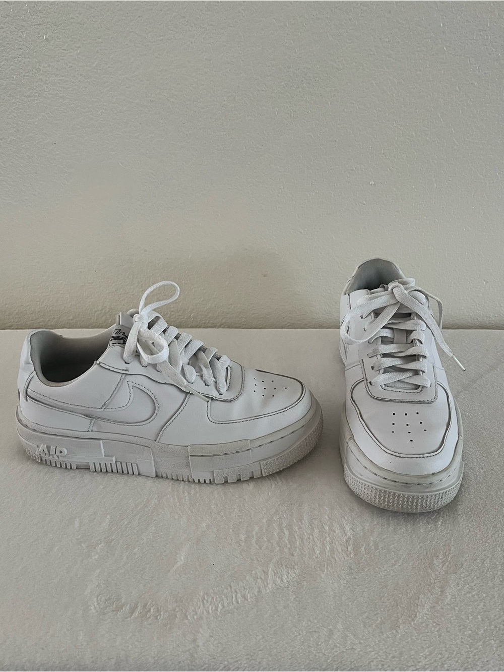 Nike White Leather Girls  Low Profile Sneakers 5